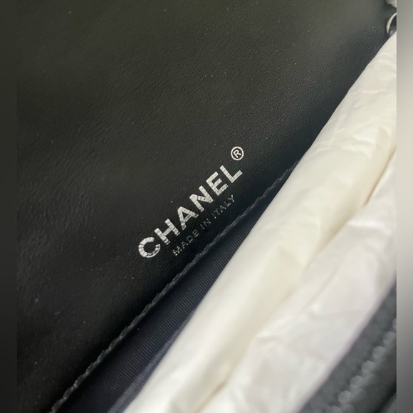 Chanel Reverso Boy bag - Picture 10 of 11